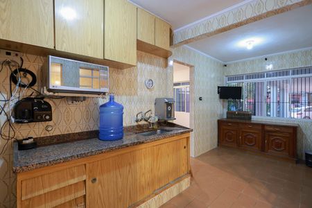 Casa à venda com 256m², 6 quartos e 3 vagasCozinha