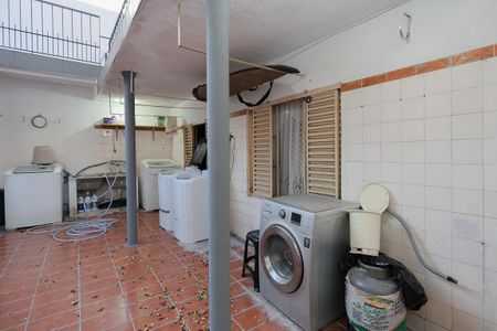 Casa à venda com 256m², 6 quartos e 3 vagasÁrea de serviço