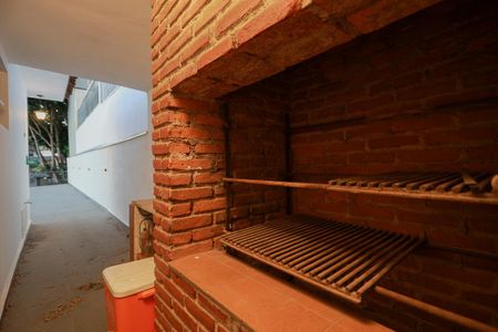 Casa à venda com 256m², 6 quartos e 3 vagasÁrea de lazer