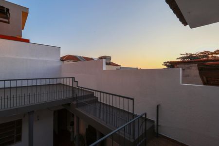 Casa à venda com 256m², 6 quartos e 3 vagasVista da varanda das suítes 1 e 2