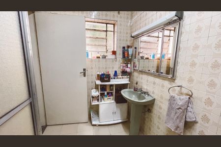 Casa à venda com 200m², 4 quartos e 3 vagas Casa à venda com 200m², 4 quartos e 3 vagasBanheiro da Suíte