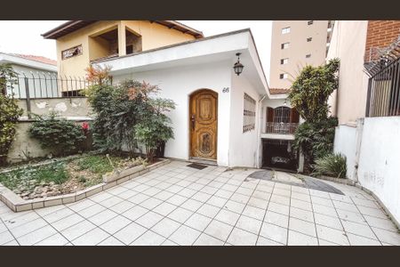 Casa à venda com 200m², 4 quartos e 3 vagas Casa à venda com 200m², 4 quartos e 3 vagasGaragem