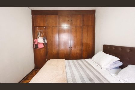 Casa à venda com 200m², 4 quartos e 3 vagas Casa à venda com 200m², 4 quartos e 3 vagas Suíte