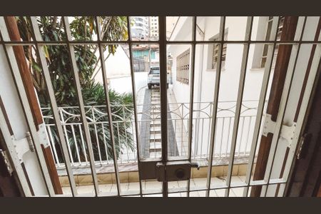 Casa à venda com 200m², 4 quartos e 3 vagas Casa à venda com 200m², 4 quartos e 3 vagasVista da Suíte