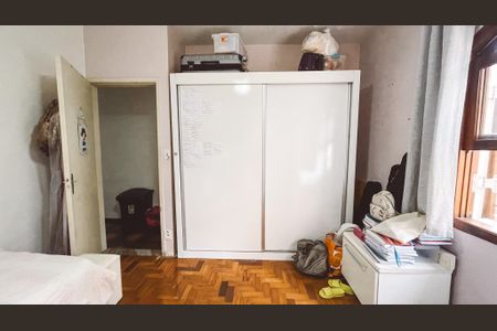 Casa à venda com 200m², 4 quartos e 3 vagas Casa à venda com 200m², 4 quartos e 3 vagasQuarto 1