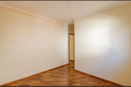 Casa à venda com 200m², 3 quartos e 4 vagasQuarto