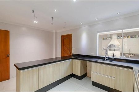 Casa à venda com 200m², 3 quartos e 4 vagasCozinha