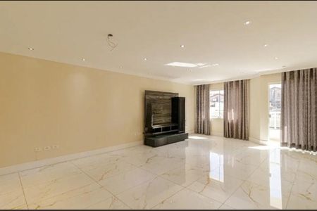 Casa à venda com 200m², 3 quartos e 4 vagasSala