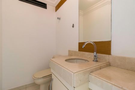 Apartamento à venda com 160m², 3 quartos e 4 vagas Apartamento à venda com 160m², 3 quartos e 4 vagasBanheiro