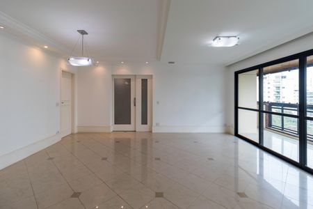 Apartamento à venda com 160m², 3 quartos e 4 vagas Apartamento à venda com 160m², 3 quartos e 4 vagasSala