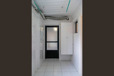 Apartamento à venda com 160m², 3 quartos e 4 vagas Apartamento à venda com 160m², 3 quartos e 4 vagasÁrea de Serviço