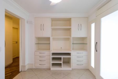 Apartamento à venda com 160m², 3 quartos e 4 vagas Apartamento à venda com 160m², 3 quartos e 4 vagasSala