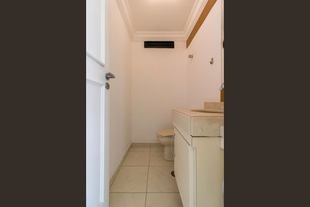 Apartamento à venda com 160m², 3 quartos e 4 vagas Apartamento à venda com 160m², 3 quartos e 4 vagasBanheiro