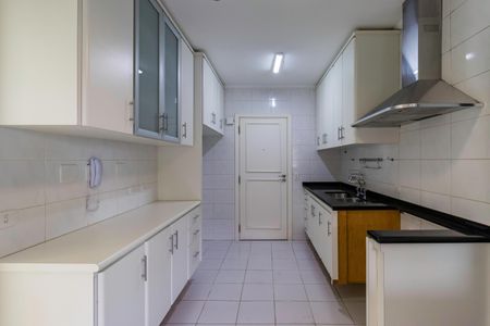 Apartamento à venda com 160m², 3 quartos e 4 vagas Apartamento à venda com 160m², 3 quartos e 4 vagasCozinha