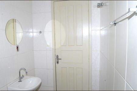 Apartamento para alugar com 50m², 2 quartos e sem vagaBanheiro