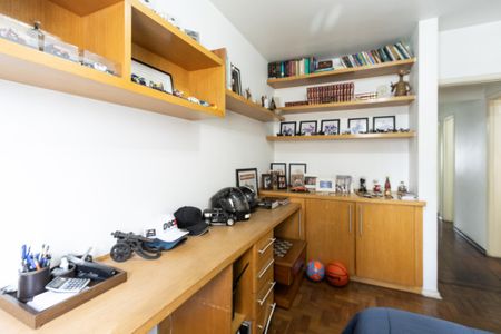 Apartamento à venda com 144m², 4 quartos e 2 vagas Apartamento à venda com 144m², 4 quartos e 2 vagasQuarto 2