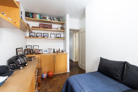 Apartamento à venda com 144m², 4 quartos e 2 vagas Apartamento à venda com 144m², 4 quartos e 2 vagasQuarto 2