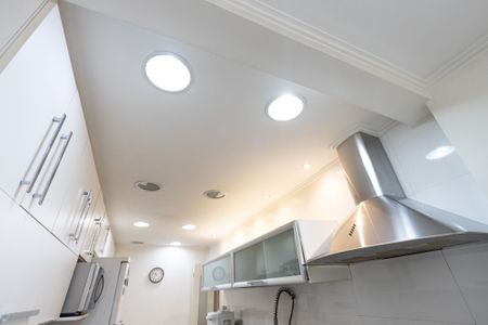 Apartamento à venda com 144m², 4 quartos e 2 vagas Apartamento à venda com 144m², 4 quartos e 2 vagasCozinha