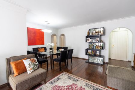 Apartamento à venda com 144m², 4 quartos e 2 vagas Apartamento à venda com 144m², 4 quartos e 2 vagasSala