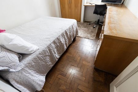 Apartamento à venda com 144m², 4 quartos e 2 vagas Apartamento à venda com 144m², 4 quartos e 2 vagasQuarto 3