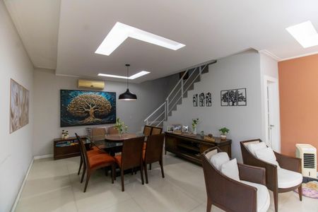 Casa de condomínio à venda com 400m², 5 quartos e 6 vagasSala