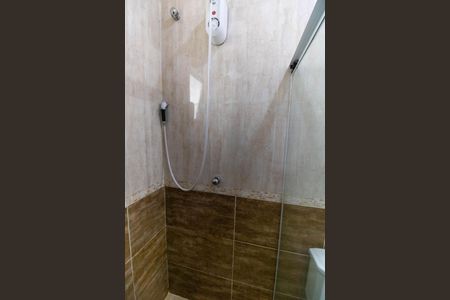 Casa de condomínio à venda com 400m², 5 quartos e 6 vagasBanheiro Social