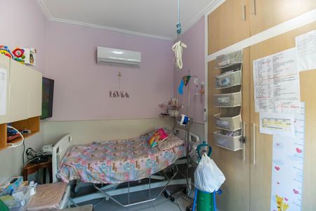 Casa de condomínio à venda com 400m², 5 quartos e 6 vagasQuarto 2