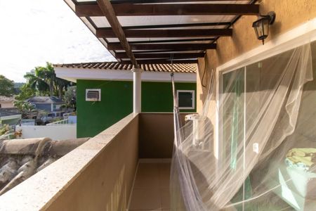 Casa de condomínio à venda com 400m², 5 quartos e 6 vagasVaranda da Suíte 3