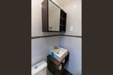 Casa de condomínio à venda com 400m², 5 quartos e 6 vagasBanheiro da Suíte 2