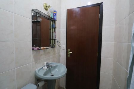 Casa para alugar com 840m², 4 quartos e 10 vagasBanheiro Social