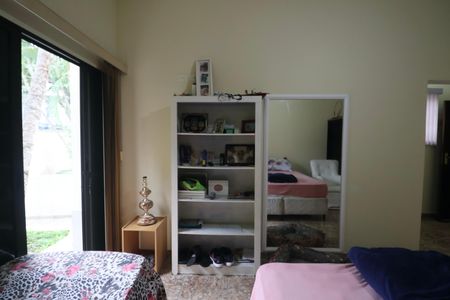 Casa para alugar com 840m², 4 quartos e 10 vagasQuarto Suíte