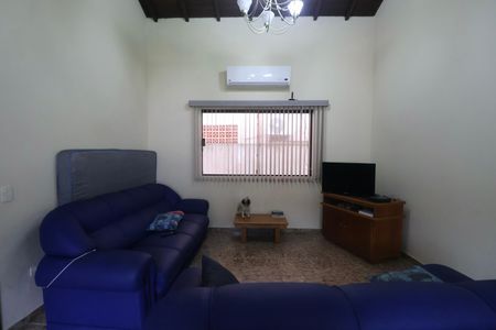 Casa para alugar com 840m², 4 quartos e 10 vagasSala