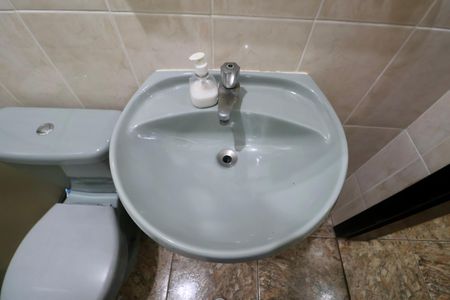 Casa para alugar com 840m², 4 quartos e 10 vagasBanheiro Social