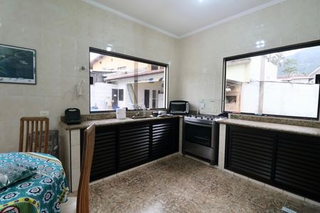 Casa para alugar com 840m², 4 quartos e 10 vagasCozinha