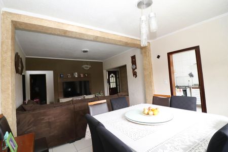 Casa à venda com 100m², 2 quartos e 1 vagaSala