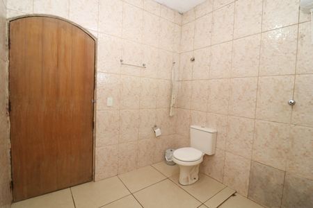 Casa à venda com 100m², 2 quartos e 1 vagaBanheiro 1
