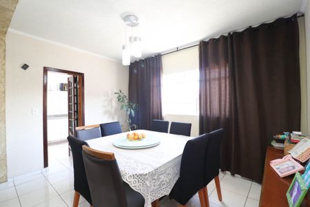 Casa à venda com 100m², 2 quartos e 1 vagaSala de Jantar