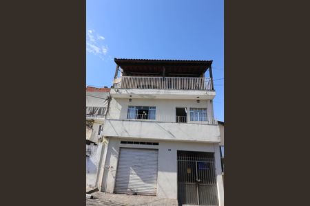 Casa à venda com 100m², 2 quartos e 1 vagaFachada