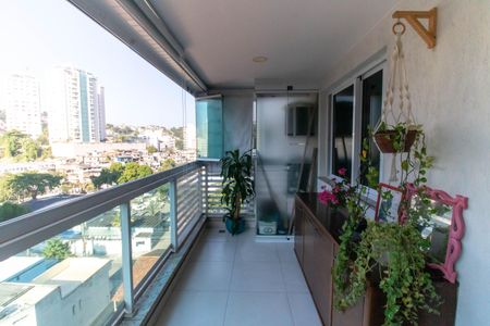 Apartamento à venda com 74m², 2 quartos e 1 vaga Apartamento à venda com 74m², 2 quartos e 1 vagaVaranda da Sala