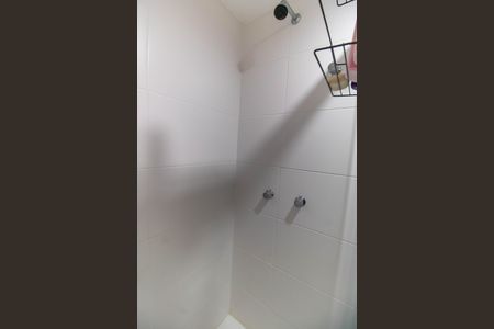 Apartamento à venda com 74m², 2 quartos e 1 vaga Apartamento à venda com 74m², 2 quartos e 1 vagaBanheiro Social