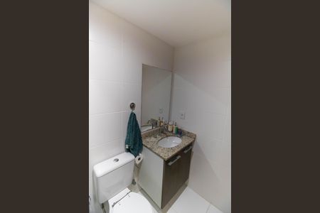 Apartamento à venda com 74m², 2 quartos e 1 vaga Apartamento à venda com 74m², 2 quartos e 1 vagaBanheiro Social