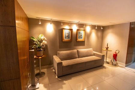 Apartamento à venda com 74m², 2 quartos e 1 vaga Apartamento à venda com 74m², 2 quartos e 1 vagaPortaria