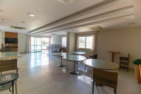 Apartamento à venda com 74m², 2 quartos e 1 vaga Apartamento à venda com 74m², 2 quartos e 1 vagaÁrea comum