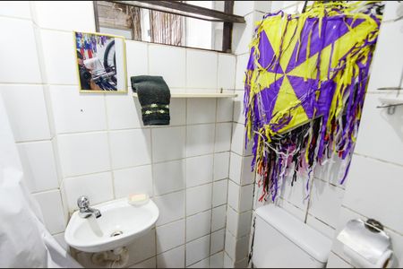 Apartamento à venda com 90m², 2 quartos e sem vagaBanheiro de Serviço