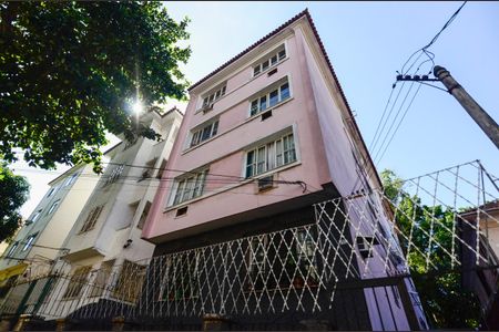 Apartamento à venda com 90m², 2 quartos e sem vagaFachada