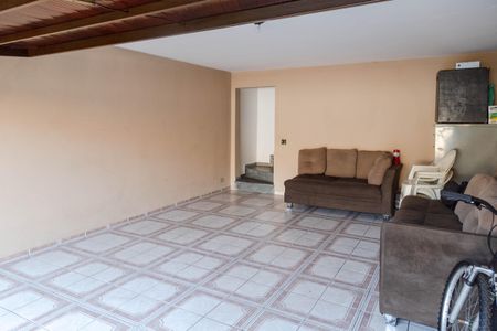 Casa à venda com 175m², 4 quartos e 4 vagas Casa à venda com 175m², 4 quartos e 4 vagasÁrea Externa