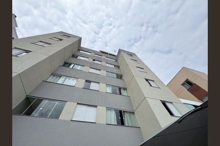 Apartamento à venda com 107m², 2 quartos e 2 vagas Apartamento à venda com 107m², 2 quartos e 2 vagasFachada