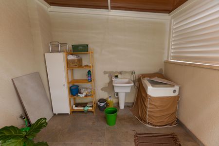 Apartamento à venda com 107m², 2 quartos e 2 vagas Apartamento à venda com 107m², 2 quartos e 2 vagasÁrea de Serviço