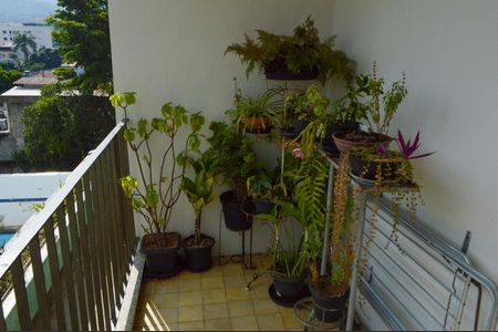 Apartamento à venda com 68m², 2 quartos e 1 vagaVaranda do Quarto 2