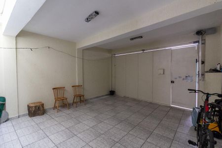 Casa à venda com 137m², 3 quartos e 2 vagasGaragem